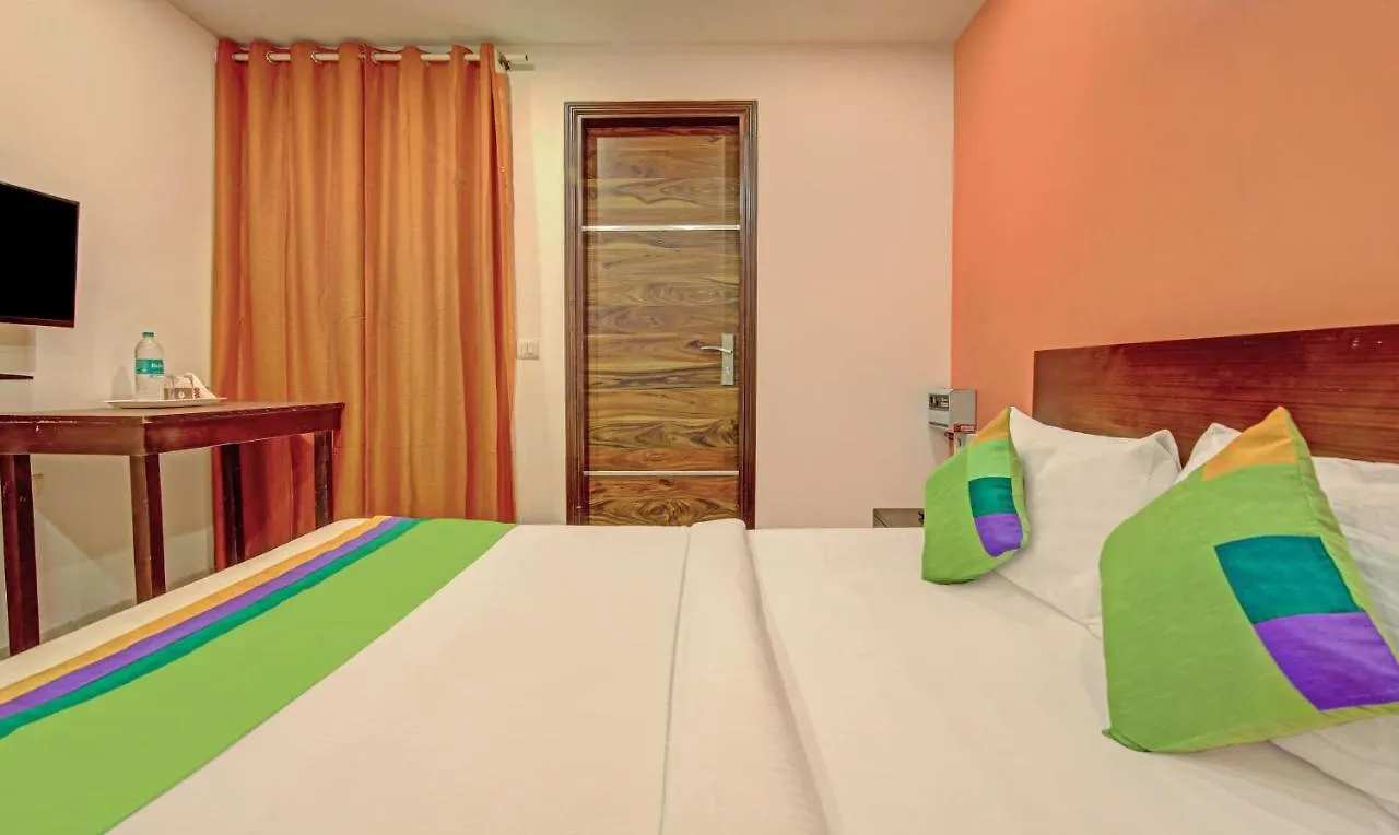 Itsy By Treebo - Dr Regency Hotel New Delhi