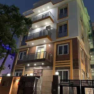 Hotel The Divine Residency