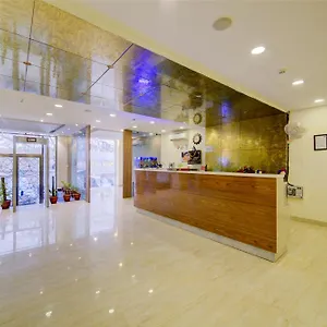 Grand By D'capitol Near Igi Airport **** Нью-Дели